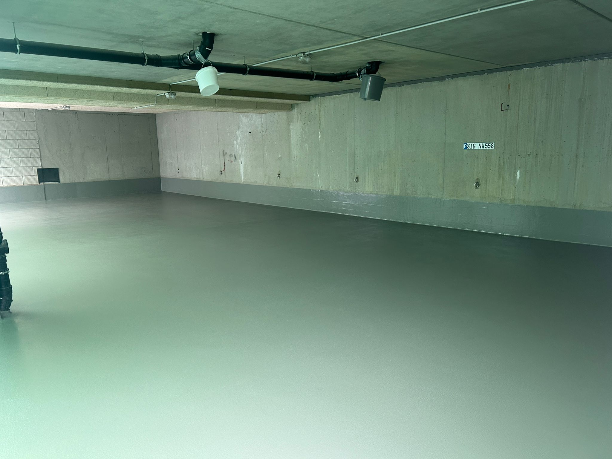 Tiefgarage nachher: glatte, professionelle Beschichtung